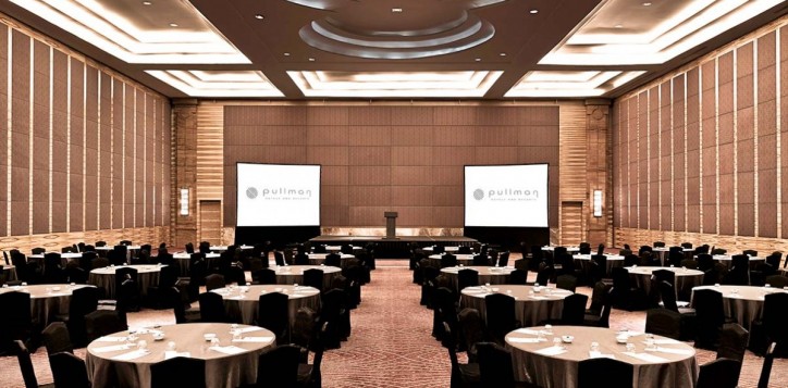 edit-bright-_-ballroom-3-high-res-2