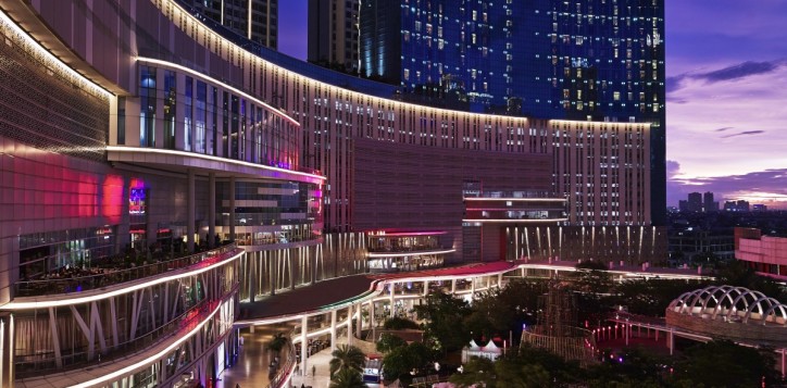 edit-bright-_-hotel-facade-2-high-res-2
