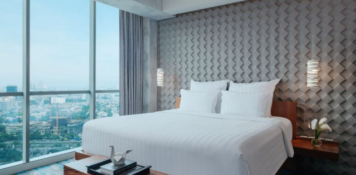 executive-suite-bedroom-2