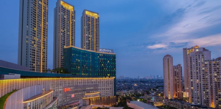 facade-hotel-night-view-2