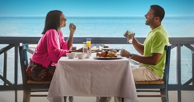 igs_dpsp-345_mea_apac_3x_dining_signage_awareness_static_portrait_generic_1080x1920_en-2